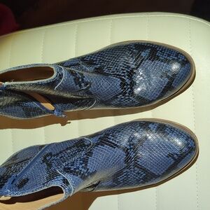 Lucky Brand Blue Patterned Ankle Booties